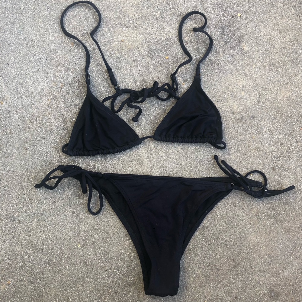 Billabong black bathing suit